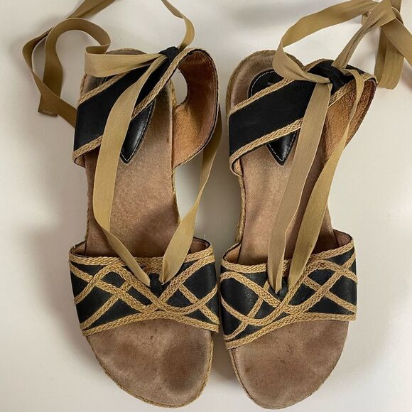 Clark’s Artisan Collection Leather Lace Up Sandals Size 8M EUC - Picture 1 of 8